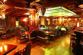 Royal house hotel