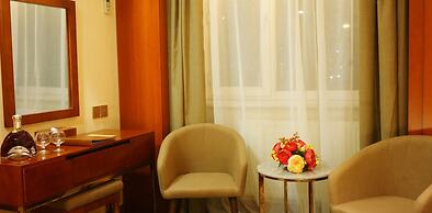 Royal house hotel