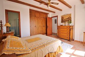 1055 Villa Cerrillo
