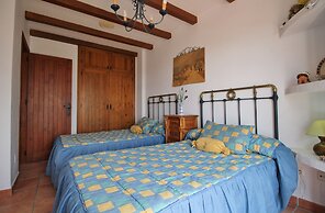 1055 Villa Cerrillo