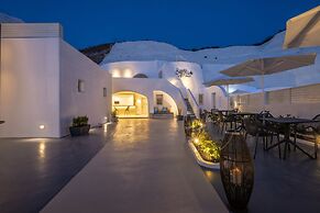 Santoterra Antigua Suites