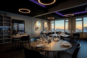 Hotel Hvide Falk
