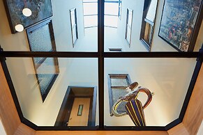 Suites 124