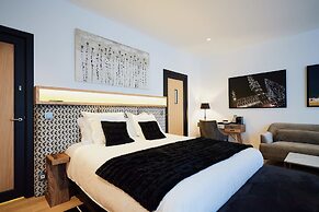 Suites 124