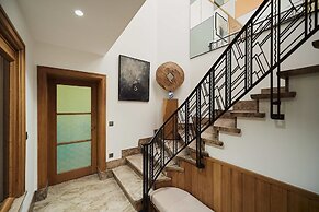 Suites 124