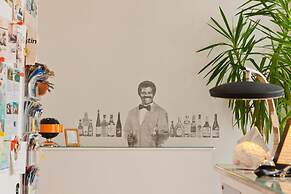Living Lounge Hostel