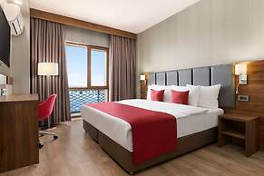 Ramada by Wyndham Van