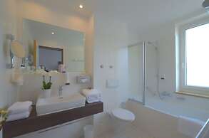 Lizz Hotel Munich