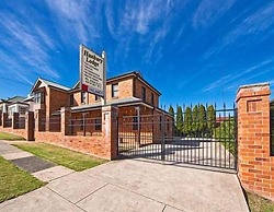 Hanbury Lodge