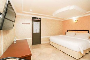 Hotel Istana Permata Dinoyo