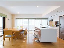 Kita Kitsune Chalet
