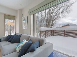 Kita Kitsune Chalet