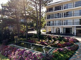 Romeo Juliet Dalat Resort