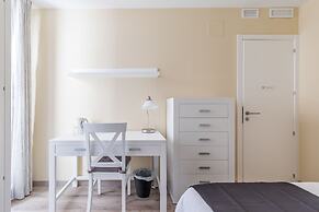 AYZ Villegas - Auto check-in property