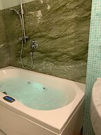 B&B Beauty House