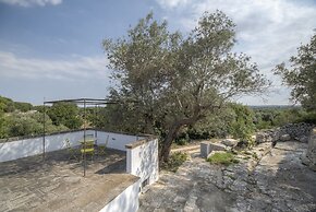 Trullo Grotta Cisternino by Typney