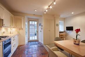 Abercromby Place Apartment