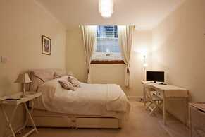 Abercromby Place Apartment