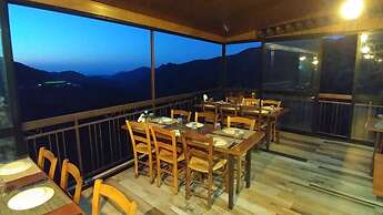 Perneia Rooms