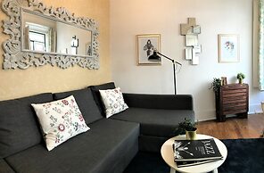 Charming Flat with Great Terrace, Best Location