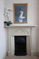 Stylish Light-filled 1 Bedroom Flat In Hammersmith