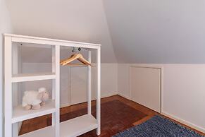 Beautiful flat with balcony & Great location