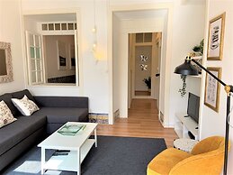 Beautiful flat with balcony & Great location