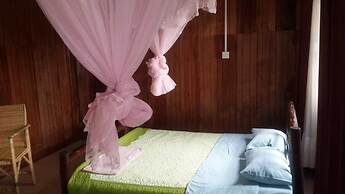 Palace Motel