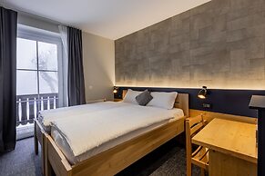 Villars Lodge