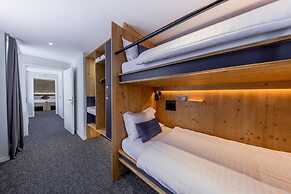 Villars Lodge