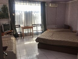 4 Seasons Hotel