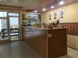 4 Seasons Hotel
