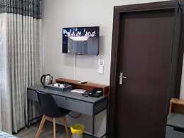 La Orchard Hotel