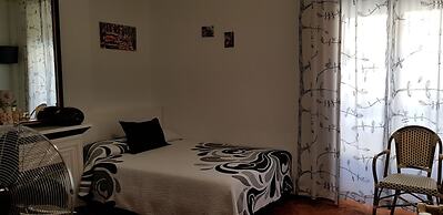 Hostal Loyola - Hostel