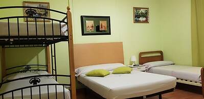 Hostal Loyola - Hostel