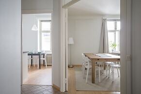 2ndhomes 2BR apartment by the Esplanade Park