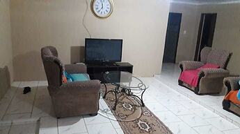 Godmill City Guesthouse