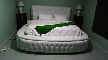 Godmill City Guesthouse
