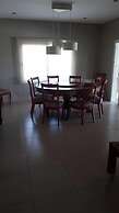 Acogedora Casa En Exclusivo Barrio