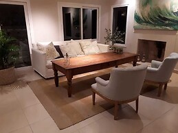 Acogedora Casa En Exclusivo Barrio