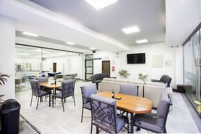 Sirari Suites Hotel
