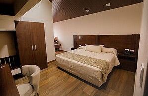 Sirari Suites Hotel