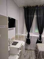 L-hotel