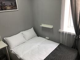 L-hotel