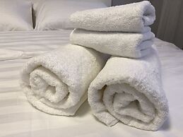L-hotel