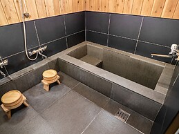 Momiji Lodge