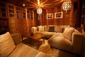 Snowball Chalet at Madarao Mountain