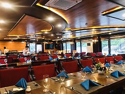 Dragon Bay Cruises