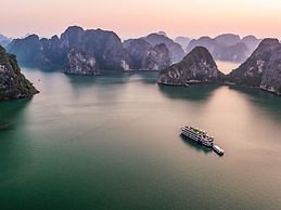 Dragon Bay Cruises