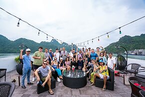 Dragon Bay Cruises